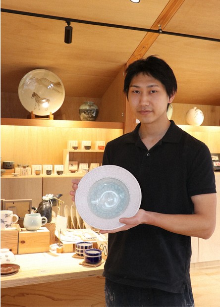 いつか浪江で窯を 「天職」と移住、約300年の伝統継ぐ27歳 | 毎日新聞