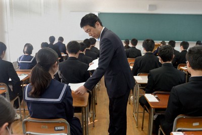 生理と入試が重なり、不安に思う受験生は少なくない（写真はイメージ）＝福岡市内で2016年3月8日、津村豊和撮影
