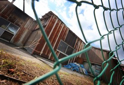 障害者虐待の現場となったサン・グループの工場跡＝滋賀県東近江市で2012年10月24日、長谷川直亮撮影
