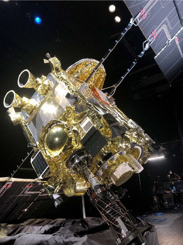 はやぶさ2」の実物大模型 四日市で来月6日から3日間展示 ／三重 | 毎日新聞