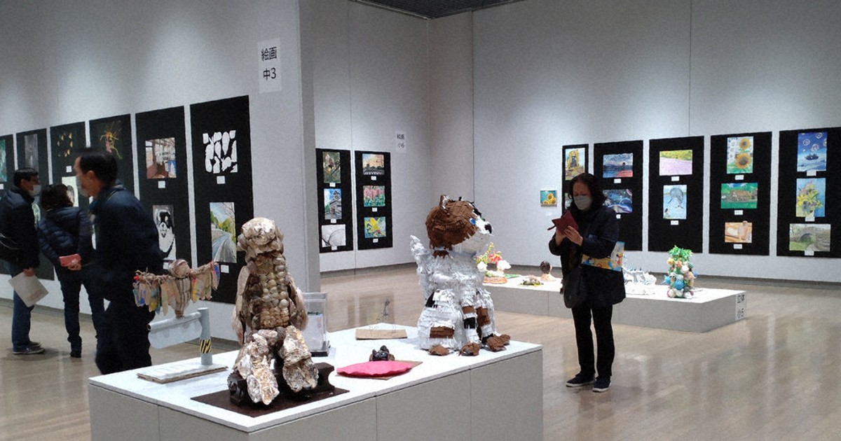 展示作品 ジュニア県展始まる 入選作605点展示 24日まで 和歌山 ／和歌山 | 毎日新聞