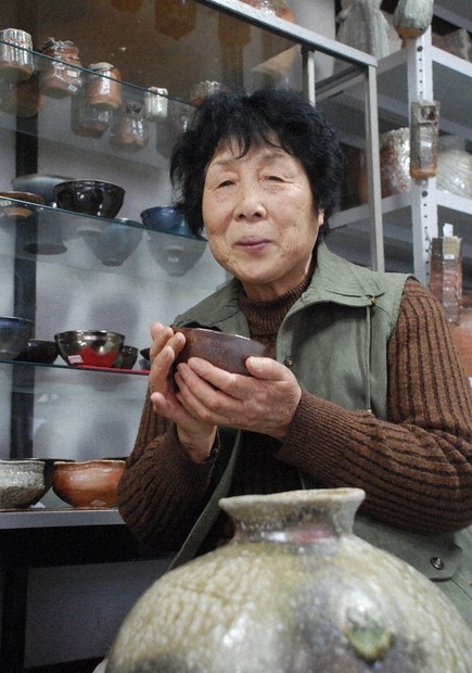 陶芸家・神山清子さん死去 作陶に心燃やして ／滋賀 | 毎日新聞