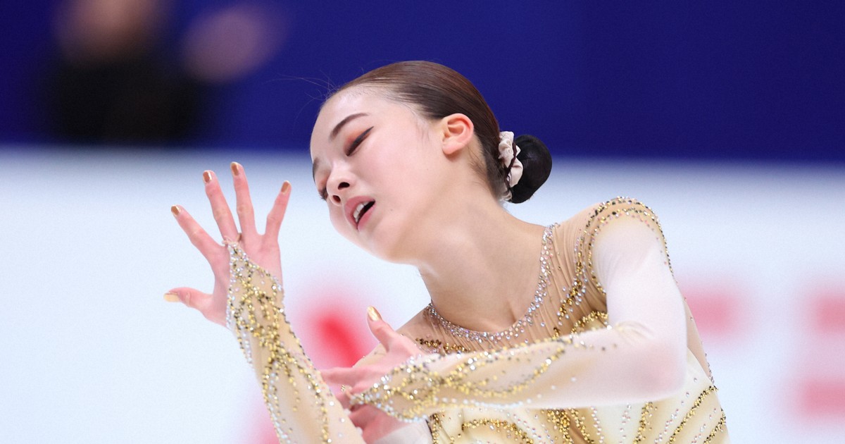 花柄スタンダードドレス✨発表会に最適！競技会でも注目度抜群 Monique Lhuillier(モニーク ルイリエ)の新作カラードレスのご紹介