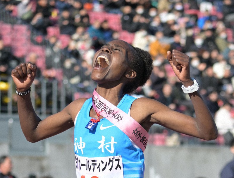 全国高校駅伝：主将、最終盤の猛追 神村学園 カリバ・カロライン選手 