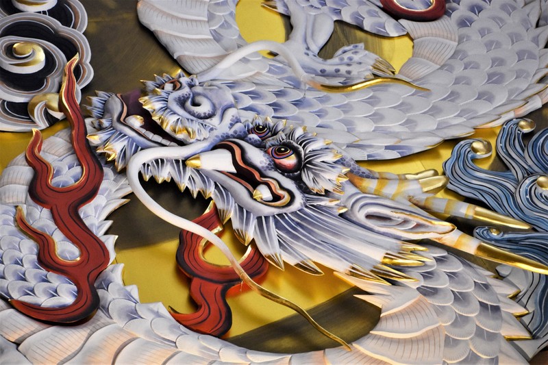 天に舞う竜、150年ぶり“復活” 天井に400キロの彫刻 熊本 ［写真特集4/7