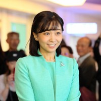 ペルーへの出発前、羽田空港で見送りを受けられる秋篠宮家の次女佳子さま＝東京都大田区の羽田空港で2023年11月1日午前10時16分（代表撮影）