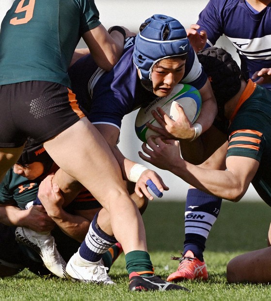 桐蔭学園・白井 10年前の悔しさバネに頂へ 全国高校ラグビー | 毎日新聞