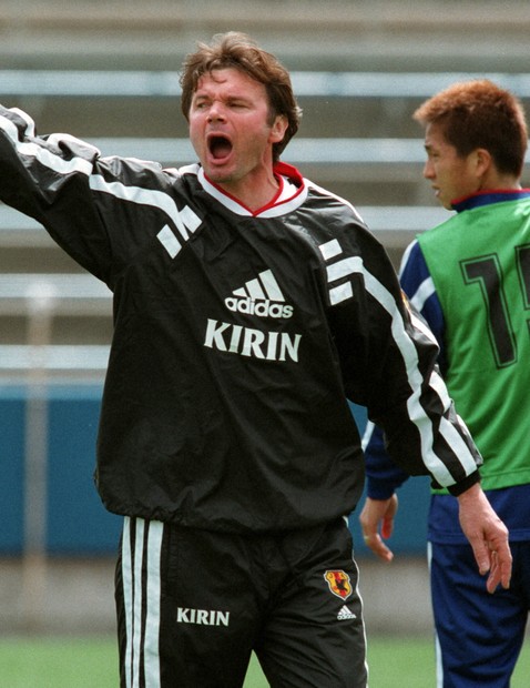 football life：元通訳ダバディー氏が語るトルシエ監督 ベトナム率い