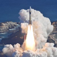 H2Aロケット48号機 打ち上げ成功 [写真特集1/8] | 毎日新聞