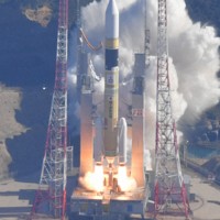 宙華 H2Aロケット48号機 打ち上げ成功 [写真特集2/8] | 毎日新聞
