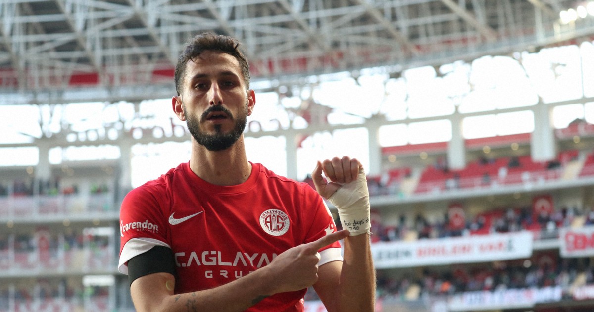 トルコ、イスラエル選手を一時拘束 サッカー試合中に“メッセージ