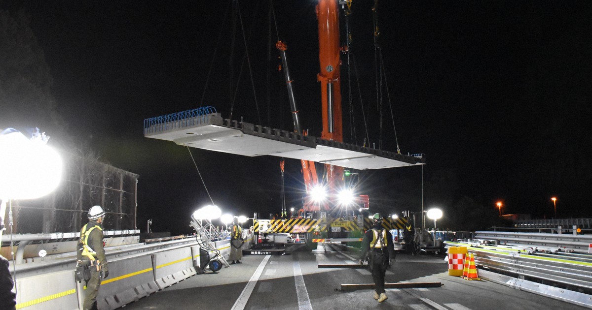 東名リニューアル現場を公開 清水JCT－富士川スマートIC | 毎日新聞