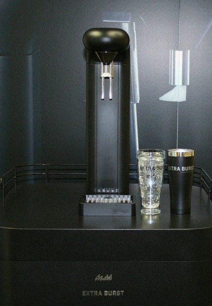 けいざいフラッシュ：強炭酸サーバーを提供 アサヒ飲料 | 毎日新聞