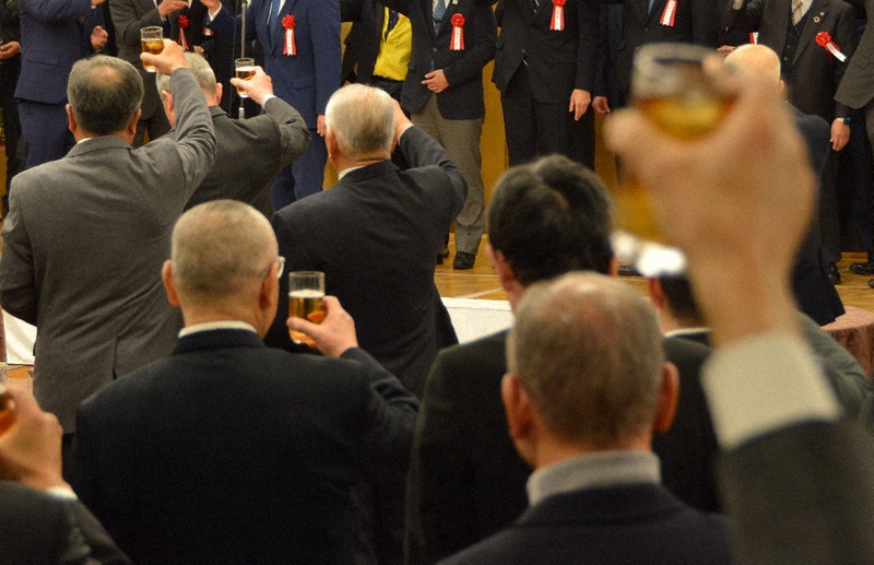 政治×カネ：派閥解散、九州の国会議員は 「正直不安」「冷めて見ている