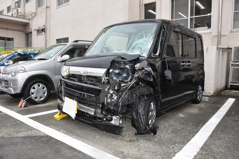 飲酒運転ありえない」 高校から帰宅中、17歳事故死に憤りの声 | 毎日新聞