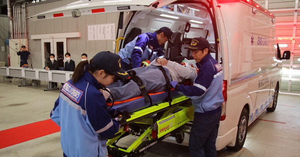湯浅広川消防に新救急車 電動ストレッチャーで負担軽減 ／和歌山