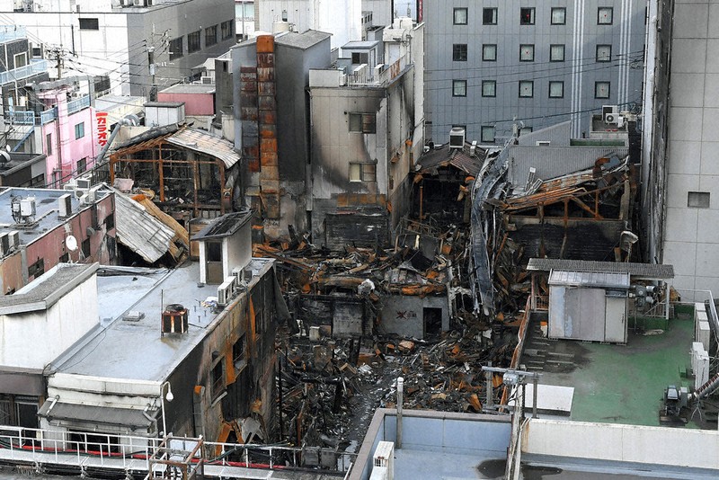 小倉・鳥町食道街火災1カ月 がれき撤去、めど立たず 時間と費用、復旧
