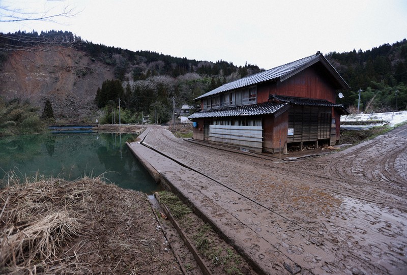 土砂崩れ、川せき止め水没 1カ月でようやく我が家へ 能登地震 | 毎日新聞