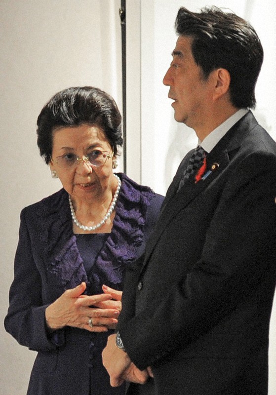 安倍洋子さんが死去 95歳 岸信介元首相の長女で晋三氏の母 [写真特集1
