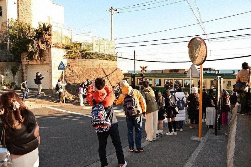 スラムダンク聖地 江ノ電・鎌倉高校前駅 外国人観光客、マナー改善