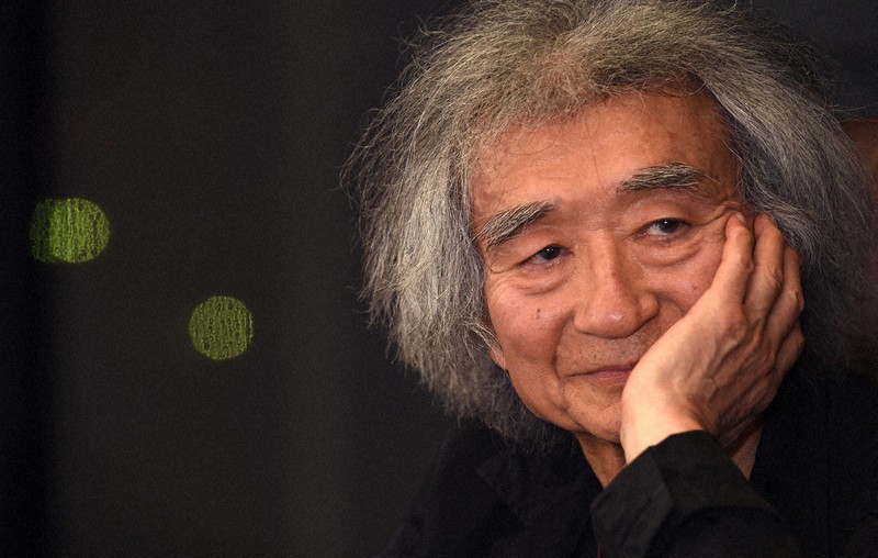 世界を魅了した日本人指揮者、小澤征爾さん追悼鉛筆デッサン 訃報：小澤征爾さん 88歳＝指揮者 | 毎日新聞