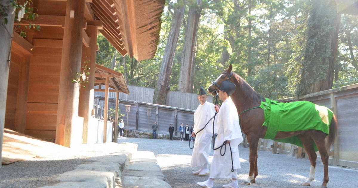 伊勢神宮 正宮へのお参り「神馬牽参」｜伊勢とこわかや 2体セット】 【御神馬 工芸品