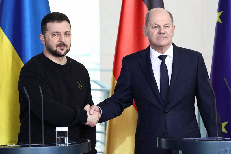 ウクライナ、独仏と安保協定締結 10年間軍事支援、戦局好転狙う | 毎日新聞