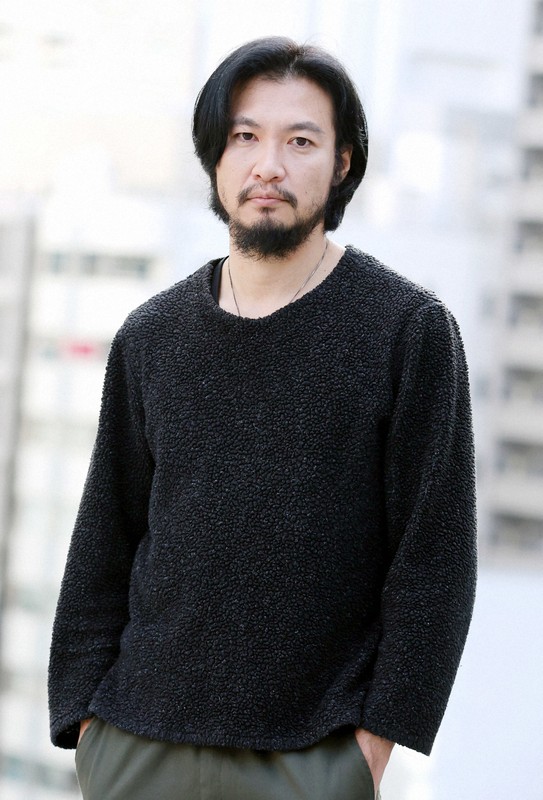 青木崇高さん掲載ページ（大型A3サイズ配送）ポスターサイズ #8468 俳優の青木崇高さん [写真特集1/4] | 毎日新聞