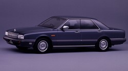 バブル期に人気で「シーマ現象」が流行語にもなった日産自動車の初代シーマ＝同社提供