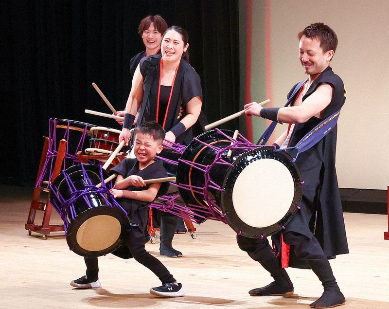 復興を願い、勇壮に「富岡太鼓」 東日本大震災から13年 | 毎日新聞