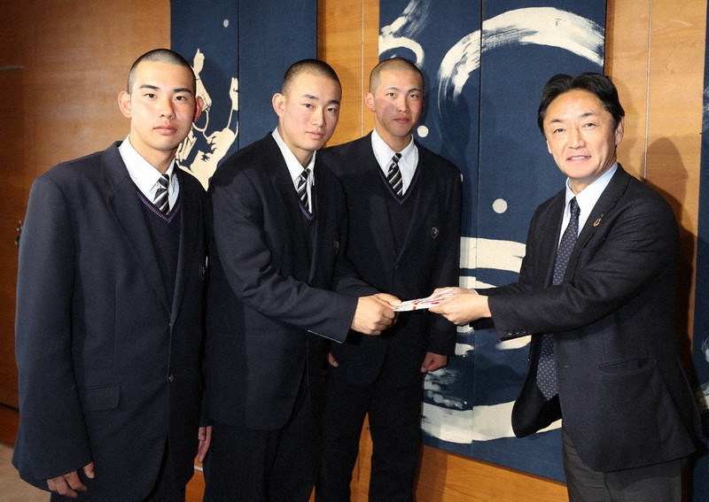 センバツ2024 「徳島の代表、全力プレー」 阿南光が知事表敬 ／徳島