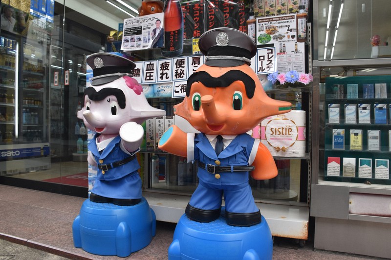 商店街の恩人は「あの」警察官 活気あふれる東京・亀有 [写真特集1/9