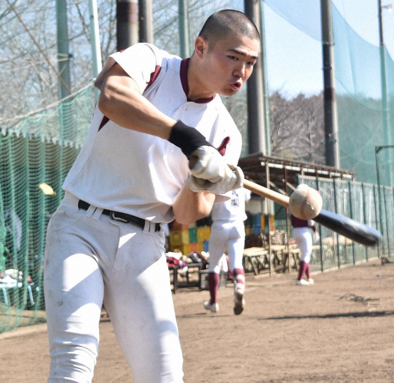常総学院野球部グラコン センバツ高校野球 常総学院 選手紹介 近藤和真左翼手 ／茨城 | 毎日新聞