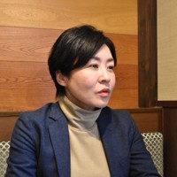 被災地での活動を語る納棺師の浅野智美さん＝石川県野々市市で2024年2月8日午後3時16分、井手千夏撮影