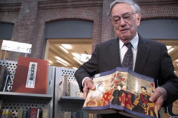 明治天皇EMPEROR of JAPAN / DONALD KEENE Amazon.com: Emperor of Japan: 9780231123402: Keene, Donald