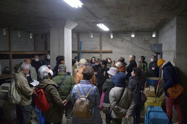 Value of peace remembered in tour of southwest Japan site of US