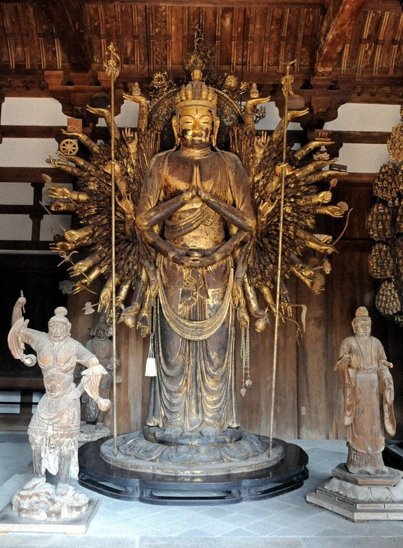 見聞録：唐招提寺特別拝観ツアー（奈良市） 仏像の視線、千手観音の手