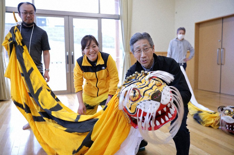東日本大震災13年：虎舞がつないだ希望 がれきから道具、原動力に 陸前高田 ／岩手 | 毎日新聞
