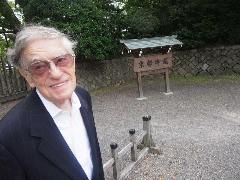 ドナルド・キーンが描いた日本－－生誕100年に：／53 明治天皇に重ねた