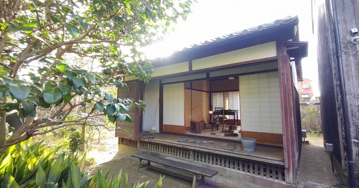 稀覯古本・古書・経年和装題簽付【全三冊】英国合信(著)　福田氏蔵板(絵図・原装) 稀覯古本・古書・経年和装題簽付【全三冊】英国合信(著) 福田氏