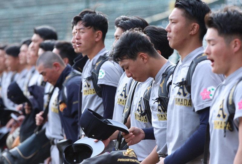 甲子園練習を終えた青森山田の選手たち＝阪神甲子園球場で2024年3月14日、滝川大貴撮影