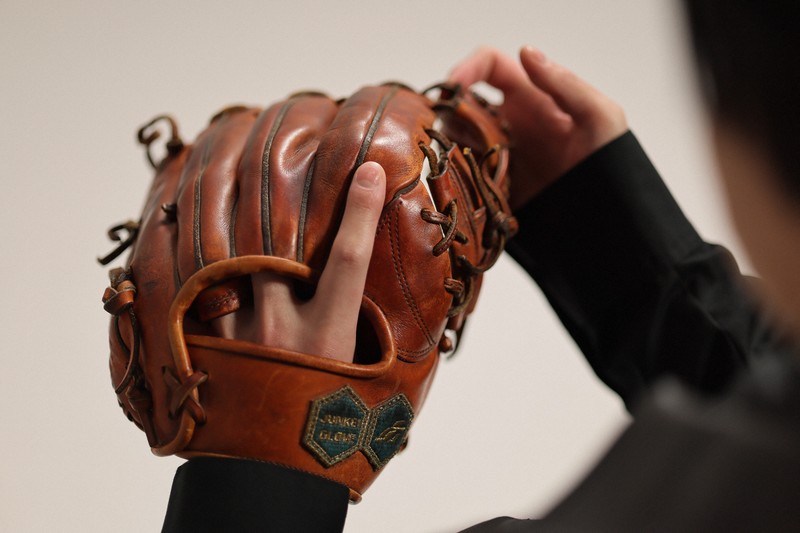 クソ真面目」な球児が今や歌手 MAZZEL・EIKIさん | 毎日新聞