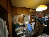空き家となった住宅の居室＝空き家コンサルティング提供