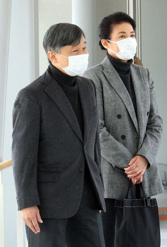 能登空港に到着された天皇、皇后両陛下＝石川県輪島市で2024年3月22日午前10時55分（代表撮影）