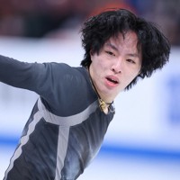 男子SPで演技する三浦佳生＝カナダ・モントリオールで2024年3月21日、猪飼健史撮影