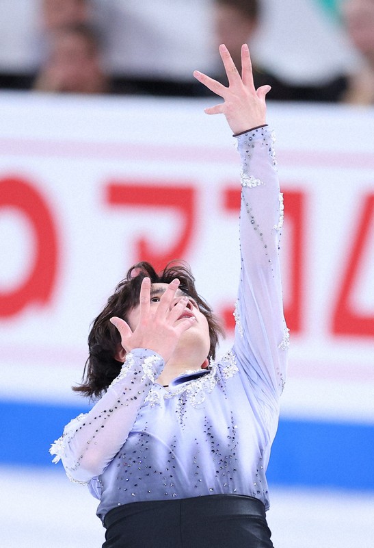 男子SPで演技する宇野昌磨＝カナダ・モントリオールで2024年3月21日、猪飼健史撮影