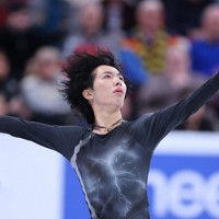 男子SPで演技する三浦佳生＝カナダ・モントリオールで2024年3月21日、猪飼健史撮影