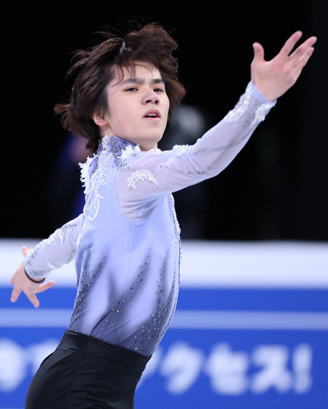 男子SPで演技する宇野昌磨＝カナダ・モントリオールで2024年3月21日、猪飼健史撮影