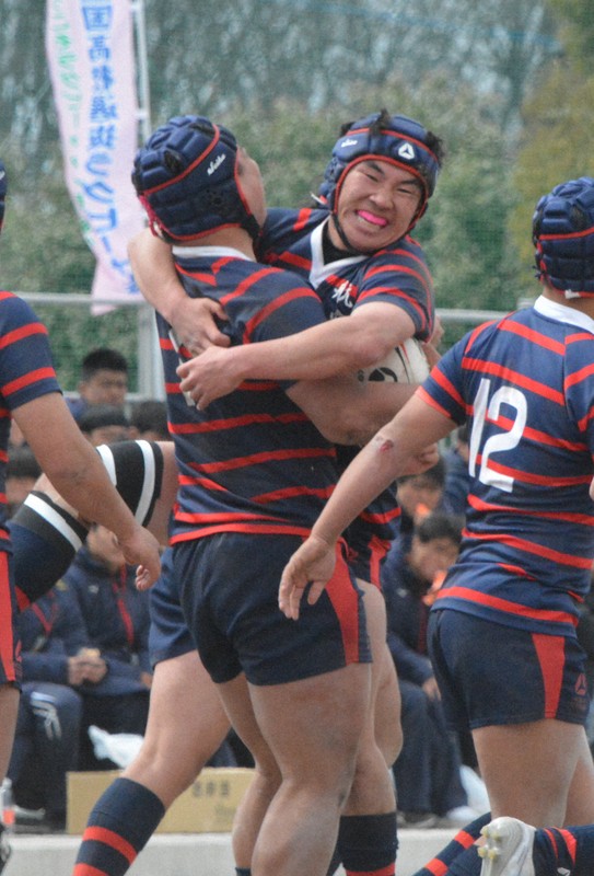 被災した人に笑顔を 日本航空石川、意地のトライ 高校選抜ラグビー