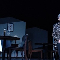 作者の山谷典子さん（左）とともにアフタートークに登場した永井愛さん＝明珍美紀撮影